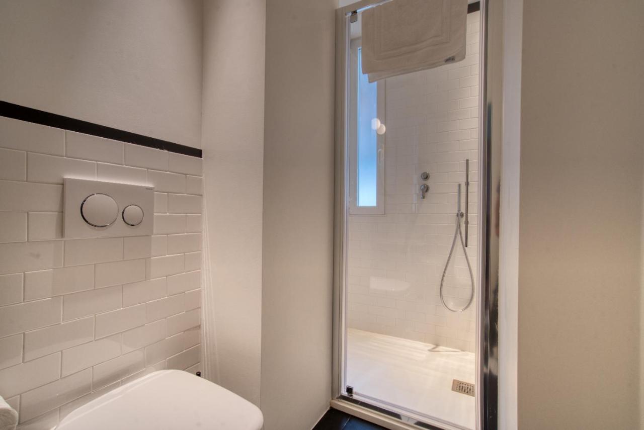 Dimora Claudia - Elegante Matrimoniale Con Bagno, Private Rooms, Self Check In, No Reception Milano Esterno foto