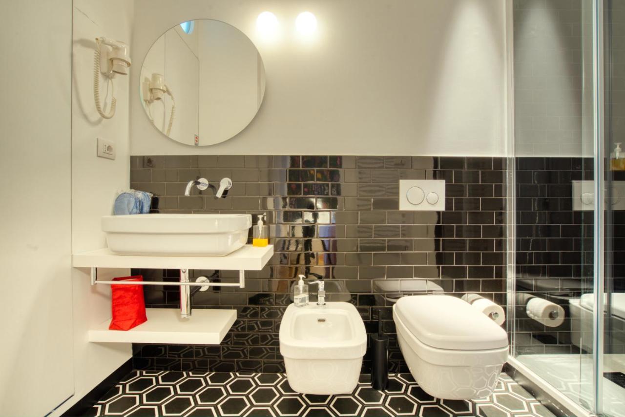 Dimora Claudia - Elegante Matrimoniale Con Bagno, Private Rooms, Self Check In, No Reception Milano Esterno foto