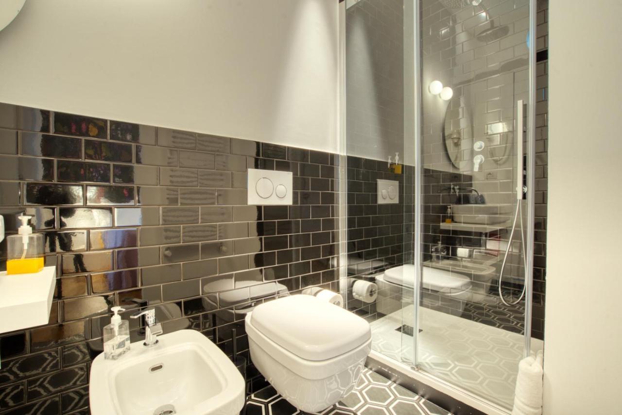 Dimora Claudia - Elegante Matrimoniale Con Bagno, Private Rooms, Self Check In, No Reception Milano Esterno foto